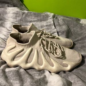 Used Yeezy 450 (Size: 12)